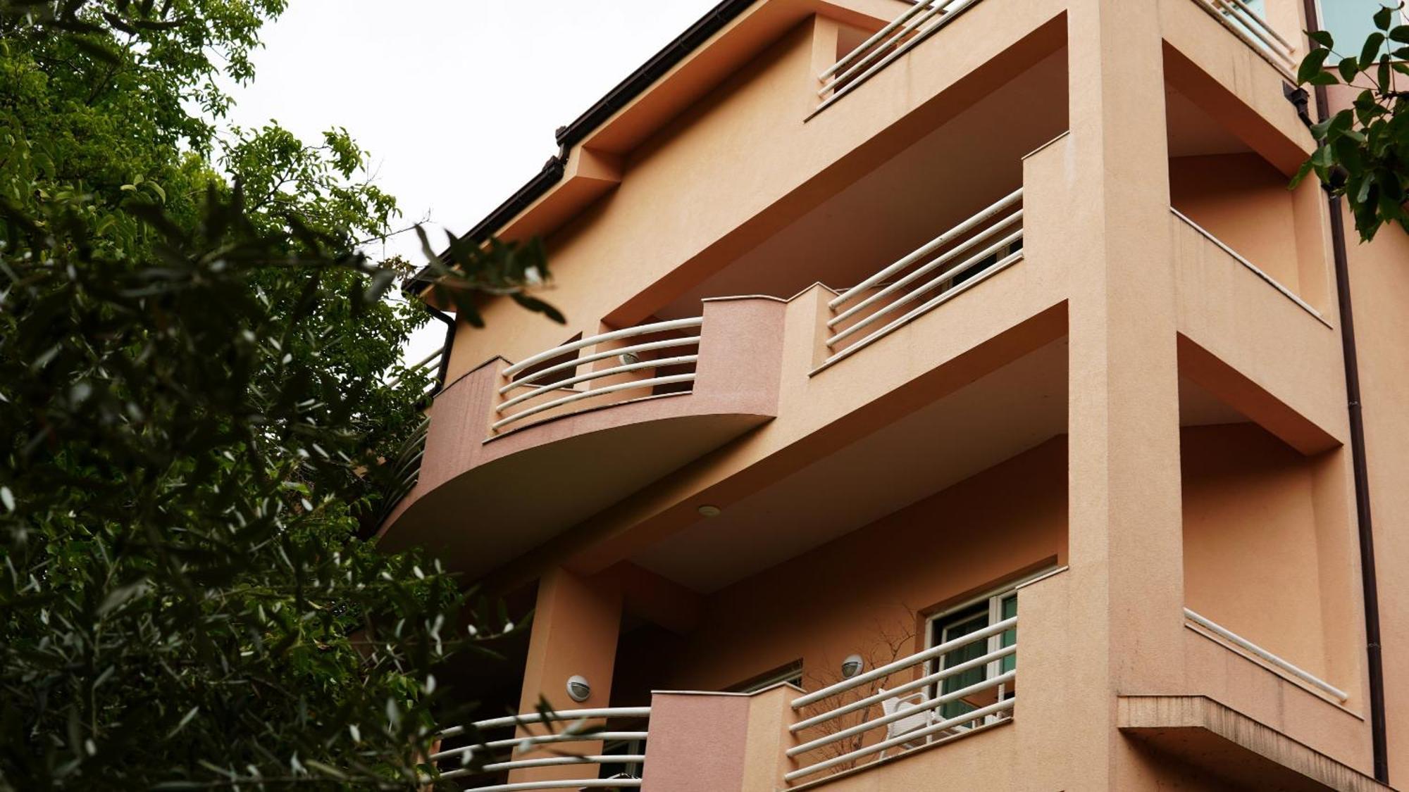 Hotel Vila Ivankovic Buna Exterior foto
